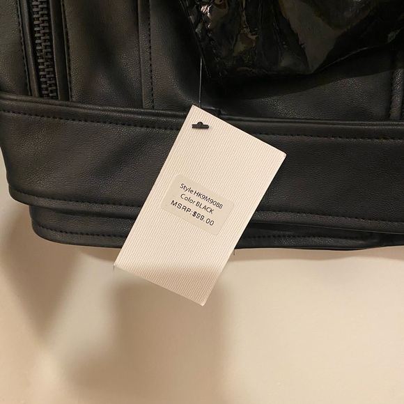 Black Jacket - Picture 7 of 13